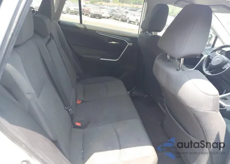 2021 Toyota Rav4 Xle z USA, uszkodzony, nr VIN 2T3P1RFV1MC209897